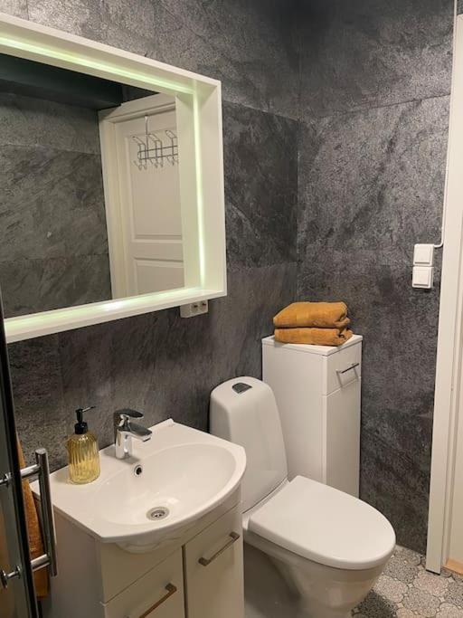 Gateway Senja Apartment Finnsnes Bagian luar foto