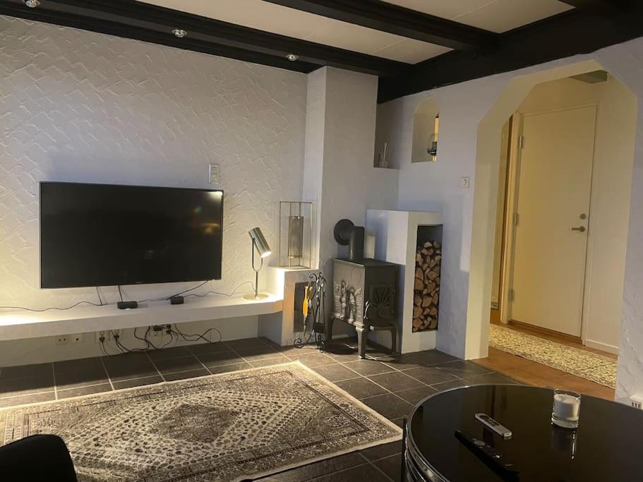 Gateway Senja Apartment Finnsnes Bagian luar foto