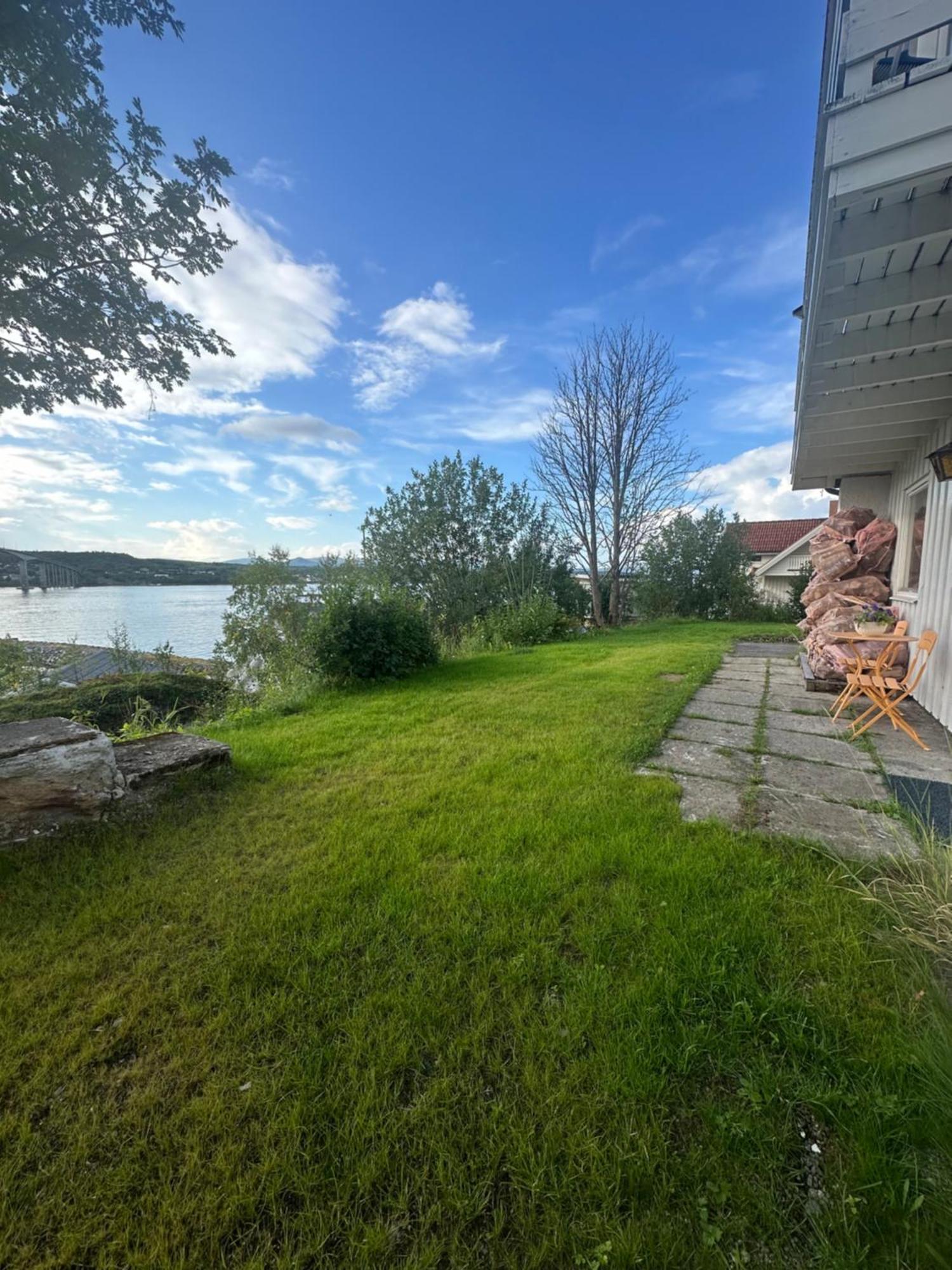 Gateway Senja Apartment Finnsnes Bagian luar foto